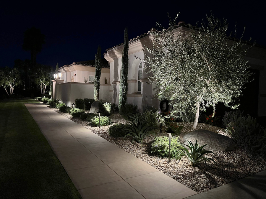 Visual illustration of a strong Bluetooth® Mesh network using Alliance bt Range Extenders